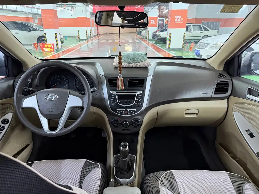 Hyundai Verna — миниатюра 8