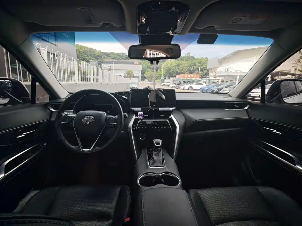 Toyota Harrier — миниатюра 10