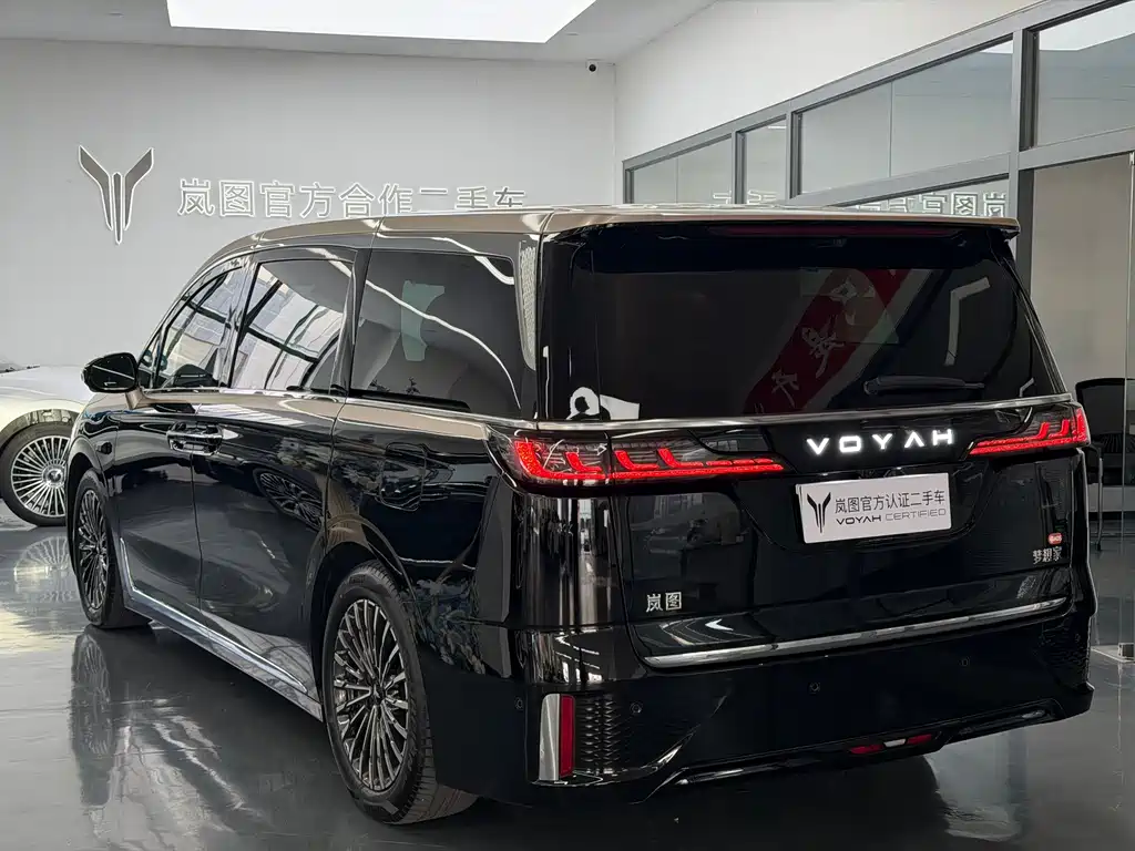 VOYAH Dreamer — миниатюра 15
