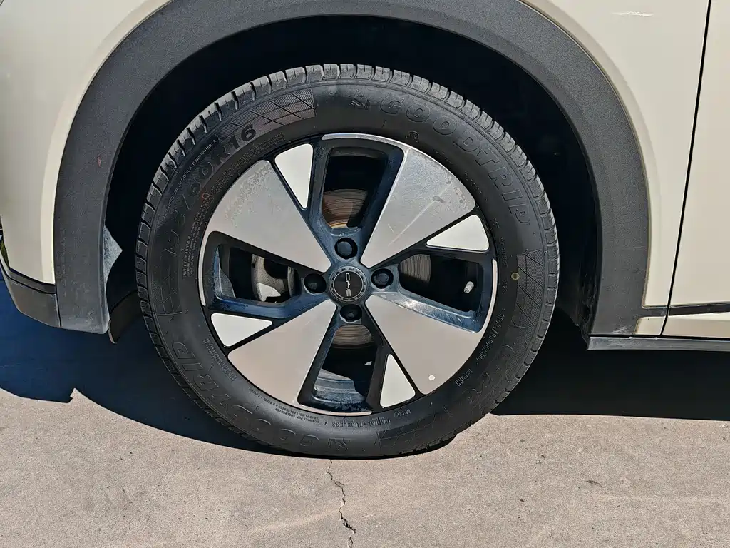 BYD Dolphin — миниатюра 4