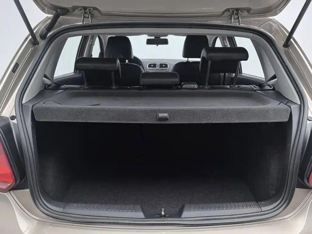 Volkswagen Polo — миниатюра 16