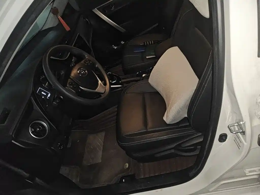 Toyota Corolla Hybrid — миниатюра 16