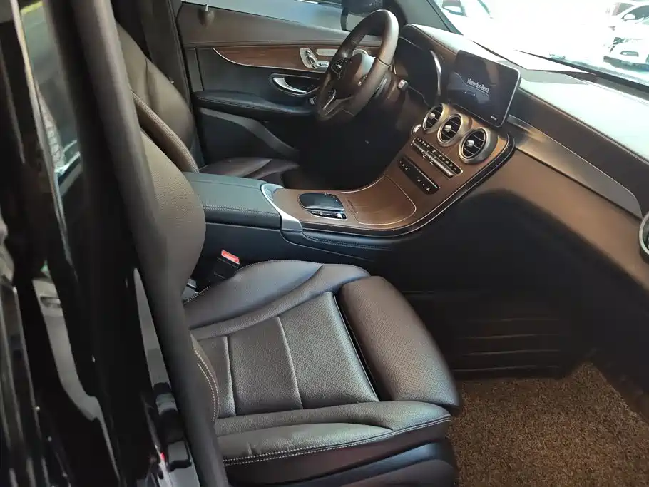 Mercedes-Benz GLC — миниатюра 8