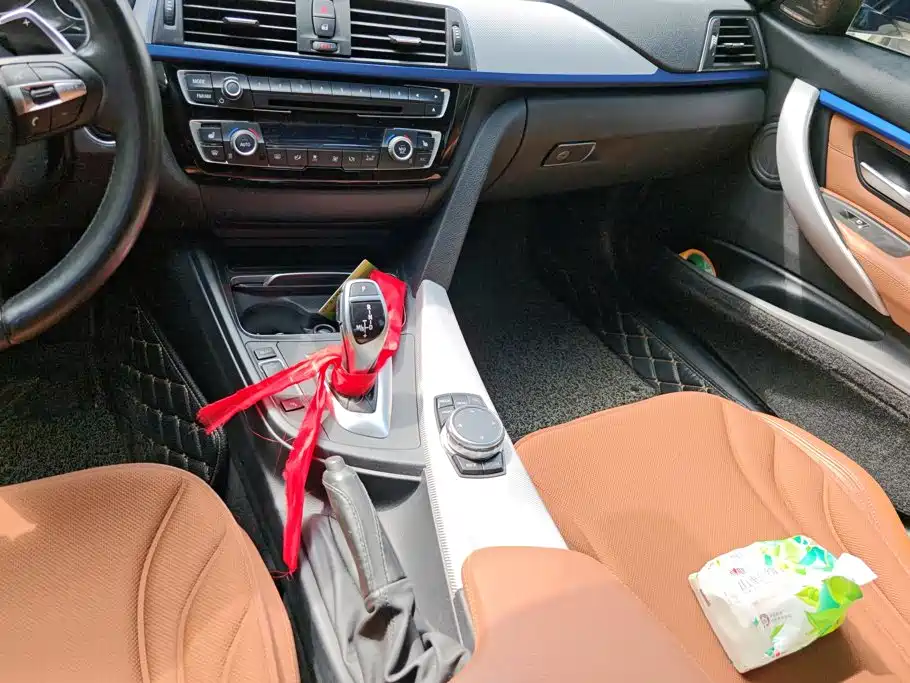 BMW 3 Series — миниатюра 16