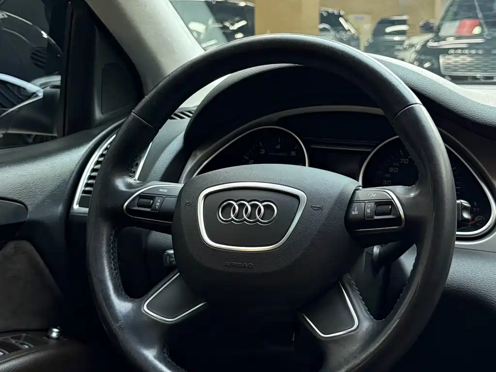 Audi Q7 — миниатюра 7