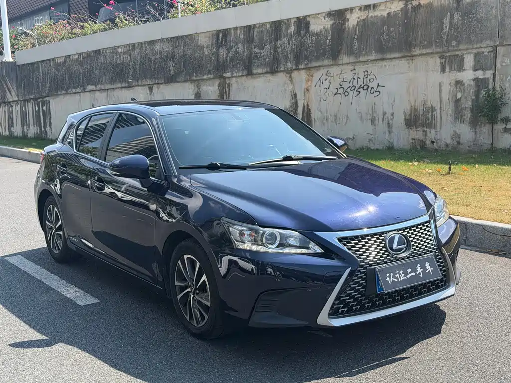 Lexus CT — миниатюра 3