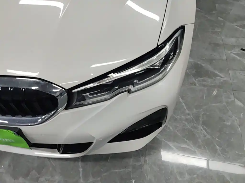 BMW 3 Series — миниатюра 24