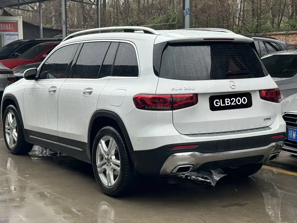Mercedes-Benz GLB — миниатюра 4