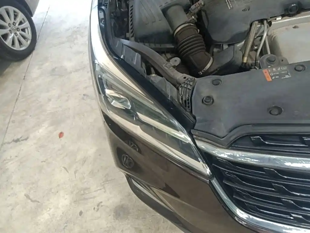 Buick Envision Plus — миниатюра 11