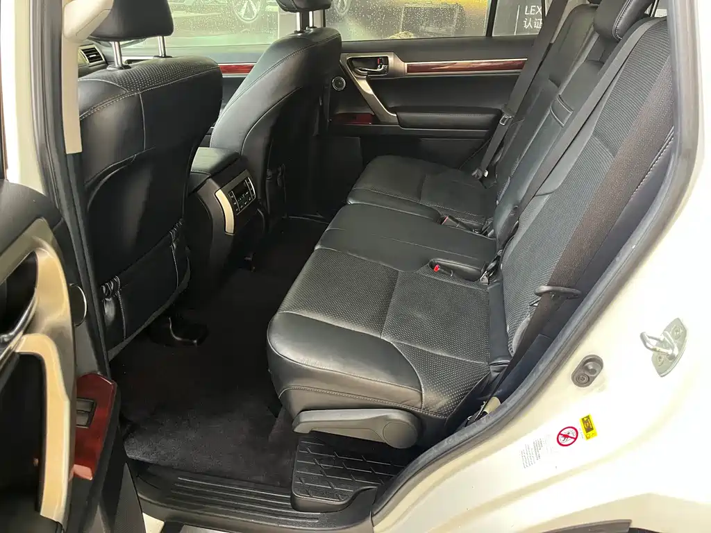 Lexus GX — миниатюра 10