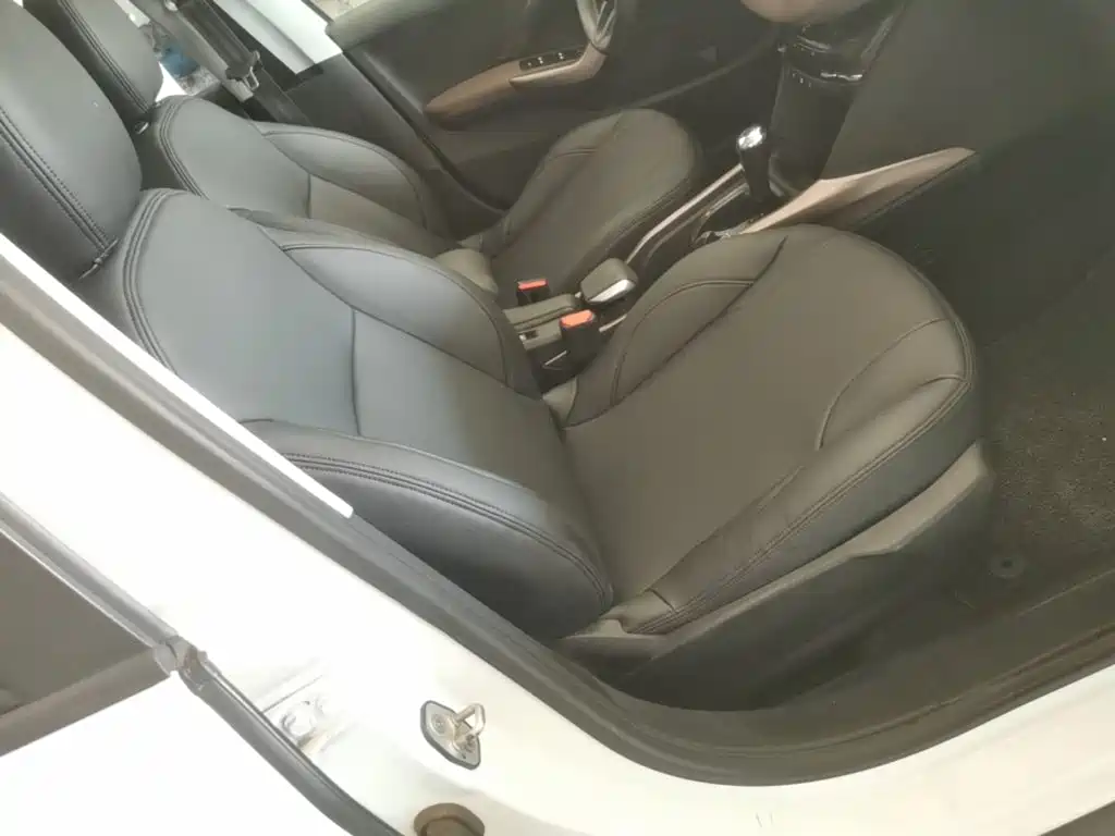 Peugeot 2008 — миниатюра 25
