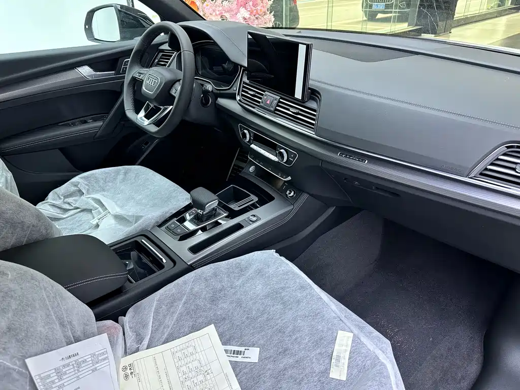 Audi Q5L — миниатюра 14