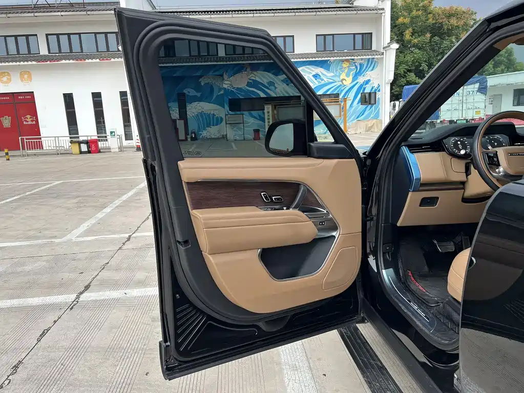 Land Rover Range Rover — миниатюра 12