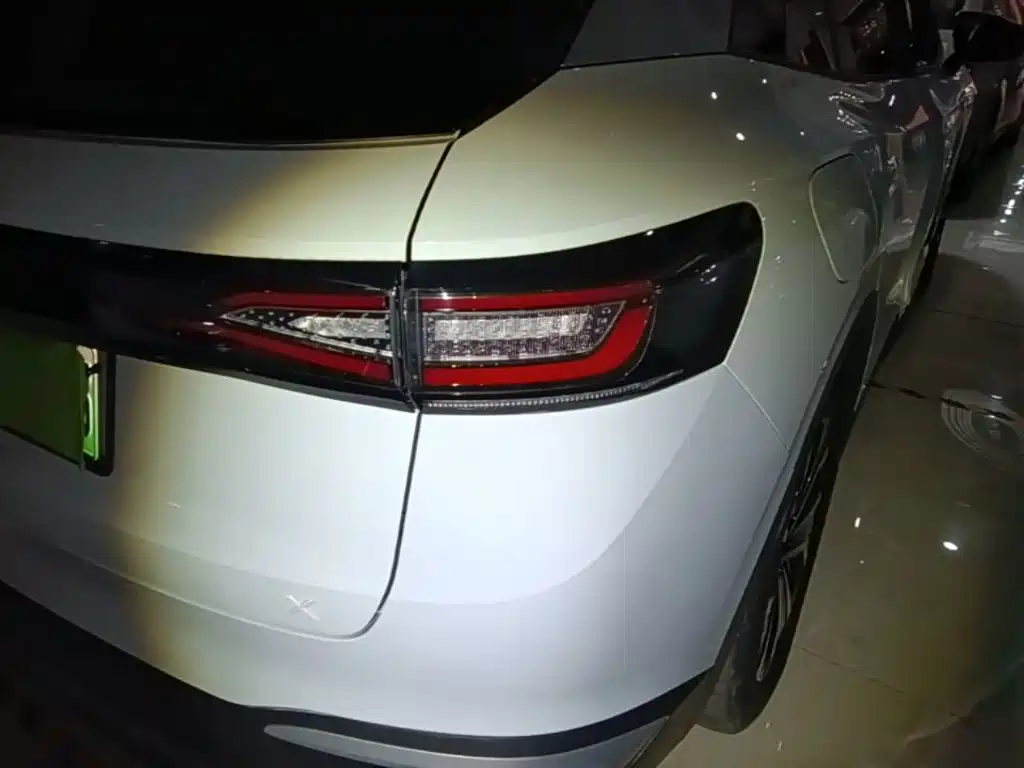 Volkswagen ID.4 X — миниатюра 8