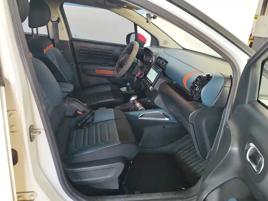 Citroen C4 Aircross — миниатюра 8