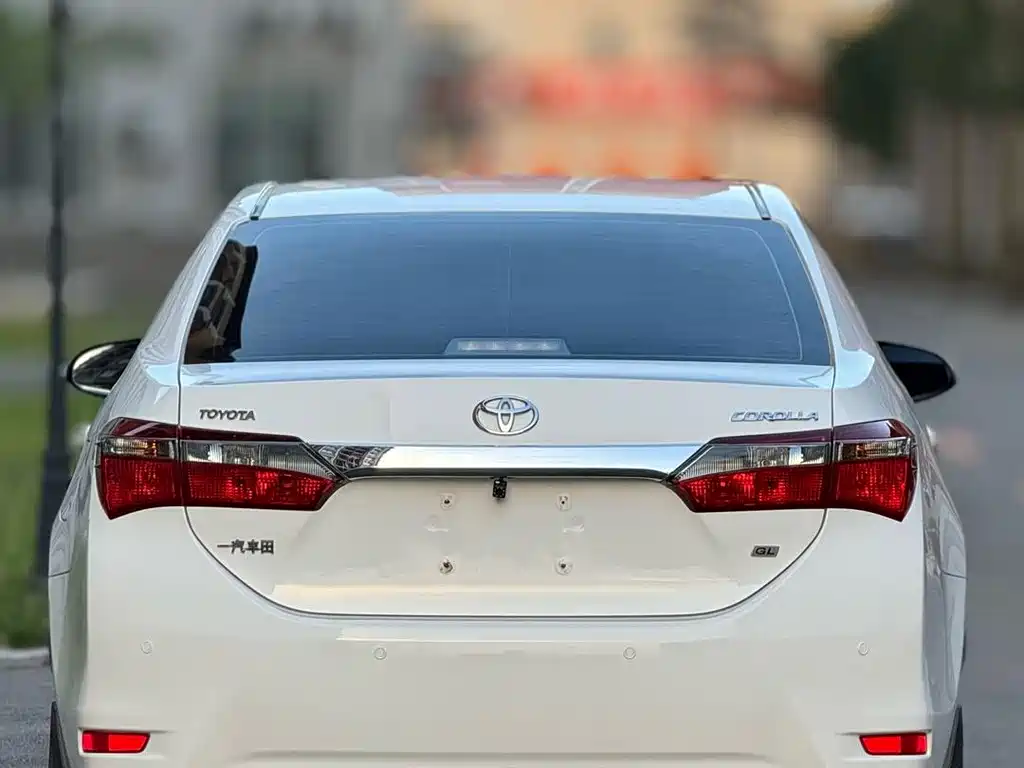 Toyota Corolla — миниатюра 8