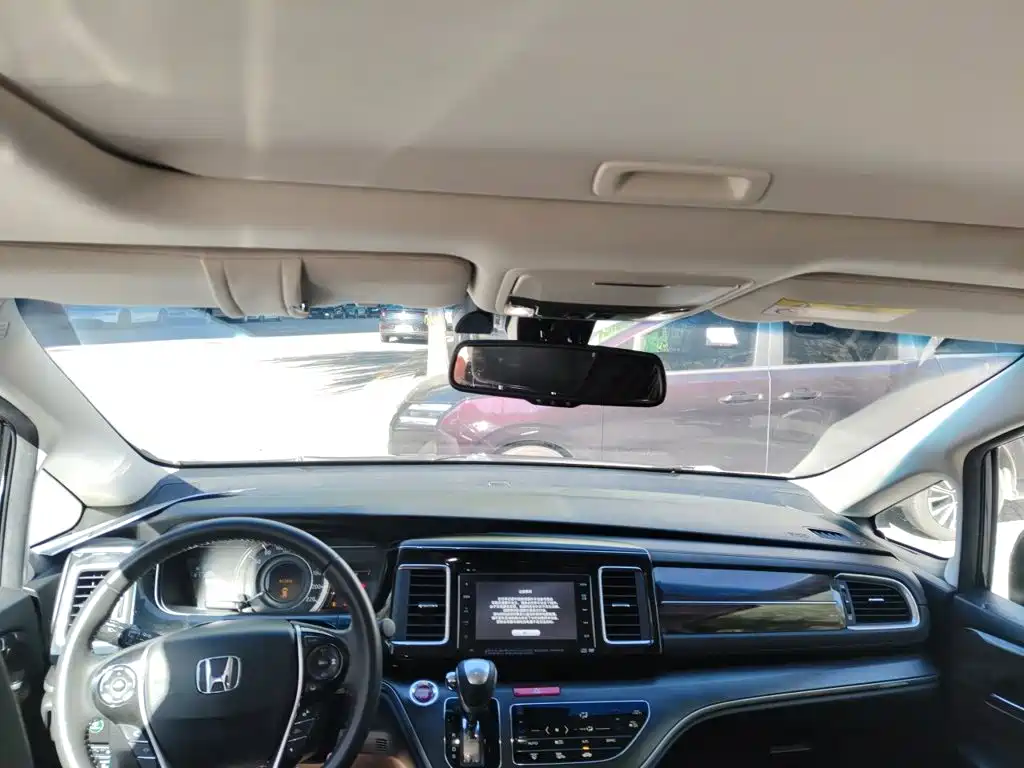 Honda Elysion — миниатюра 14