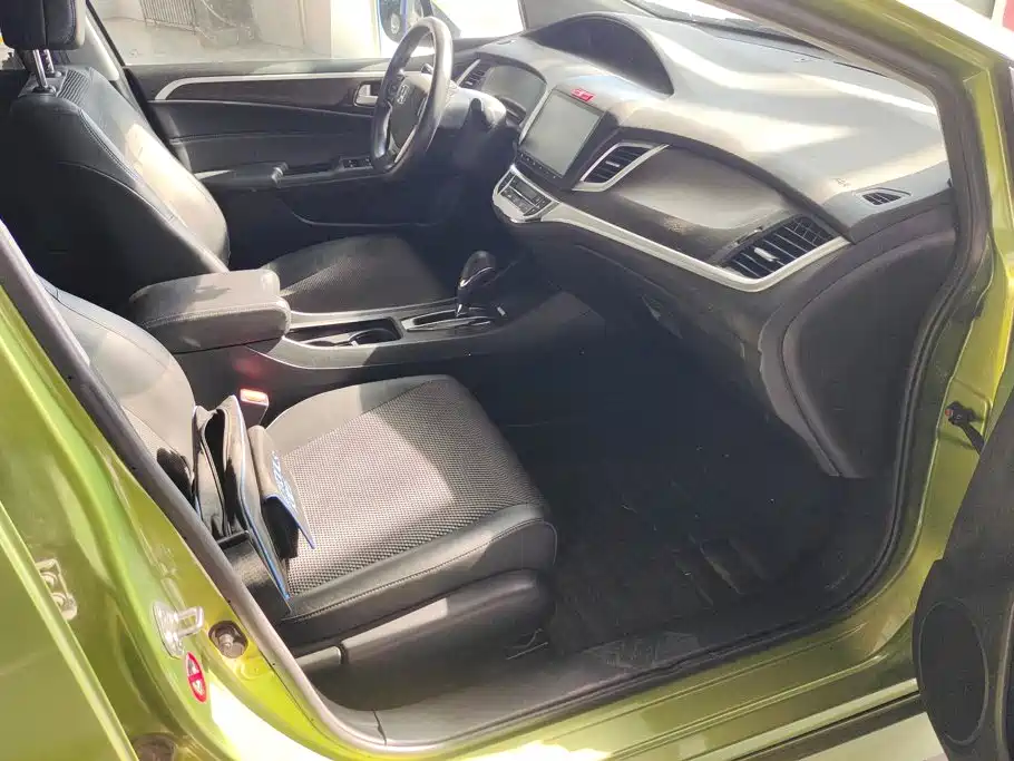 Honda Jade — миниатюра 8