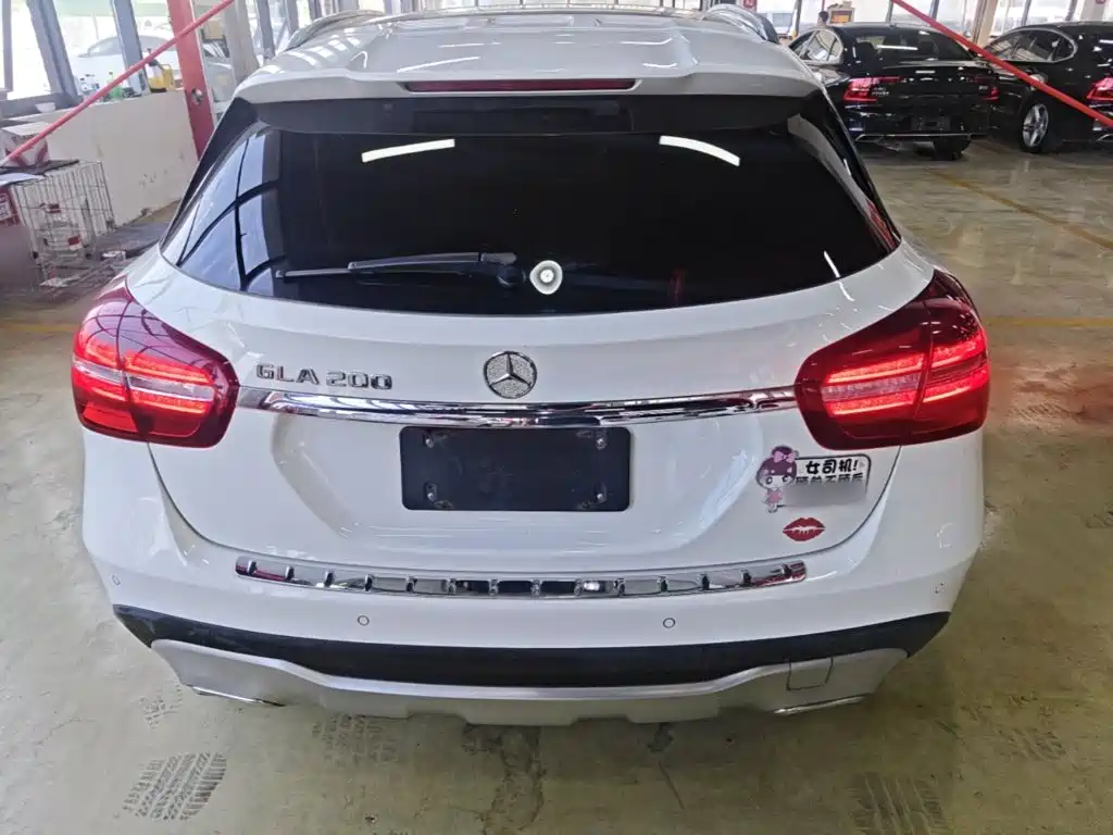 Mercedes-Benz GLA — миниатюра 6
