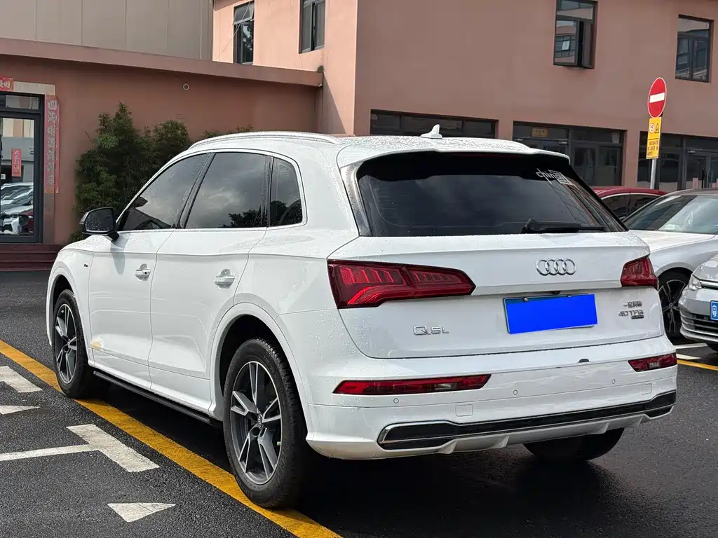 Audi Q5L — миниатюра 6
