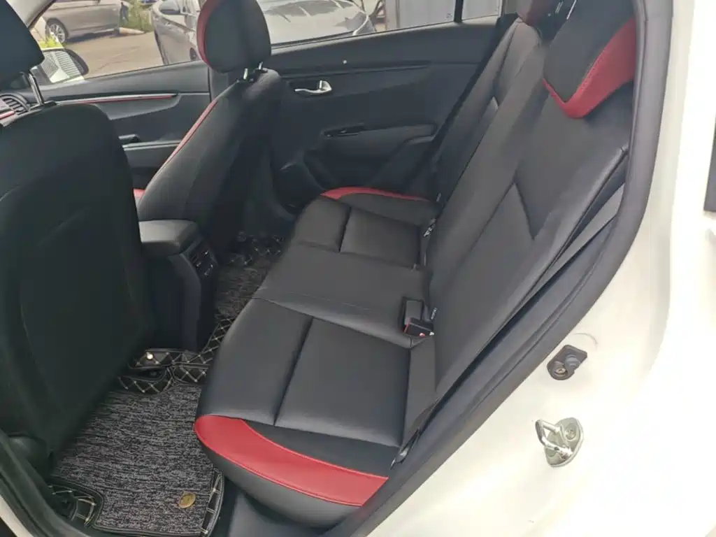 Kia KX Cross — миниатюра 17