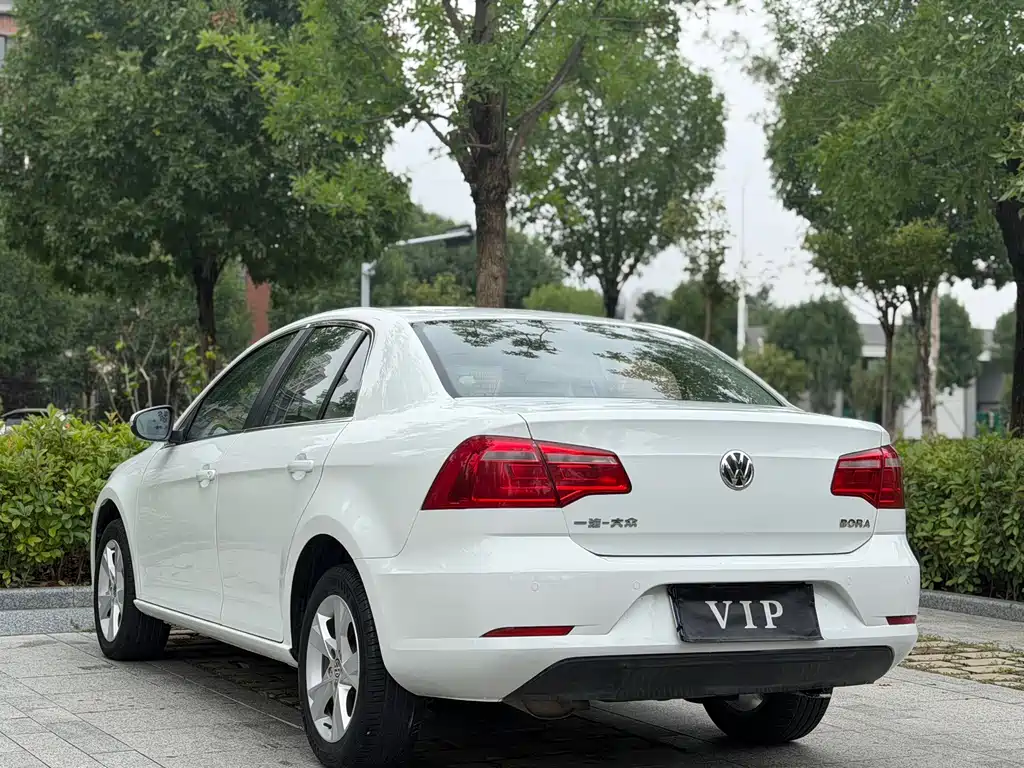 Volkswagen Bora — миниатюра 4