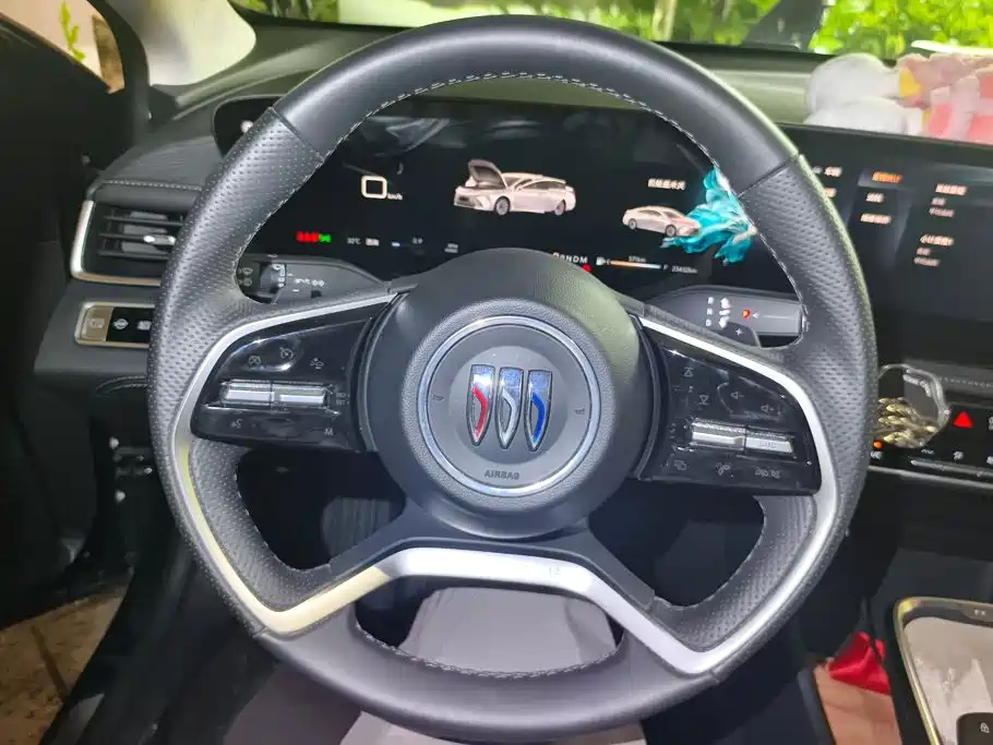 Buick LaCrosse — миниатюра 15