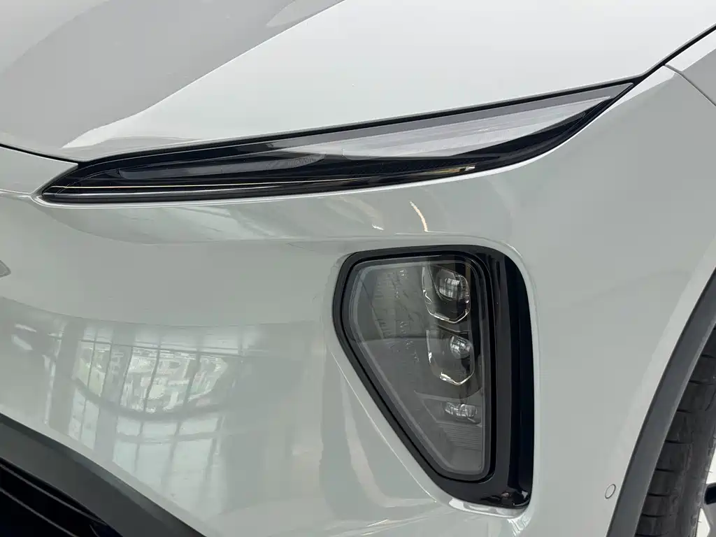 NIO ES6 — миниатюра 14