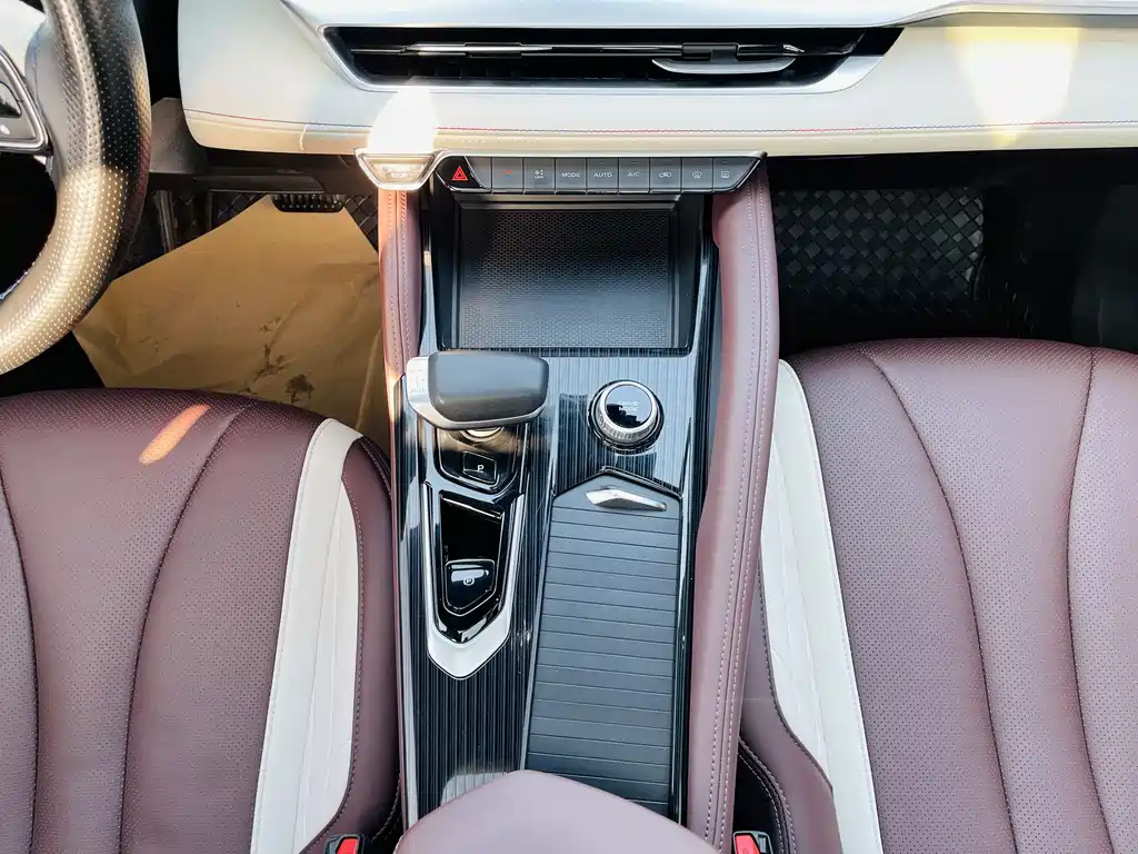 GEELY AUTOMOBILE XINGYUE L