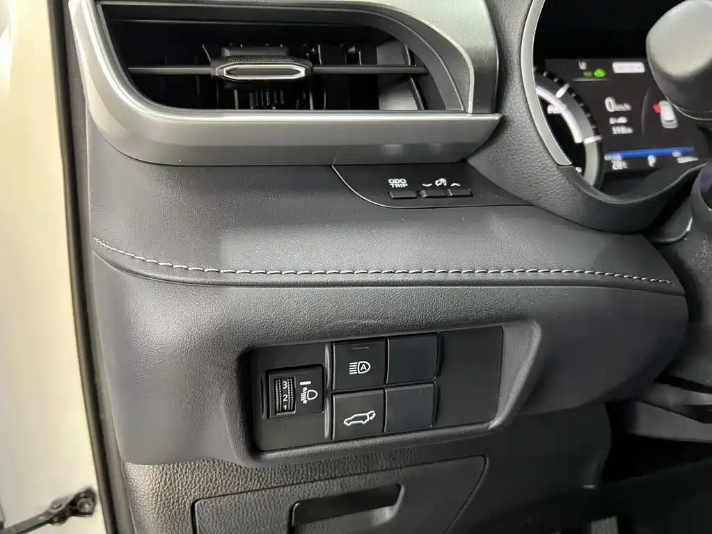 Toyota Highlander — миниатюра 16