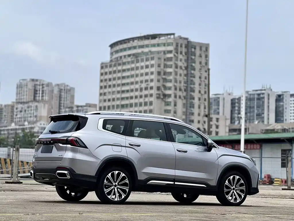 Geely Haoyue L — миниатюра 9