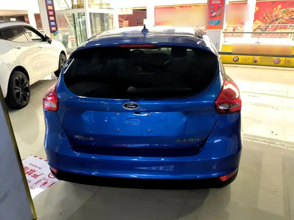 Ford Focus — миниатюра 6