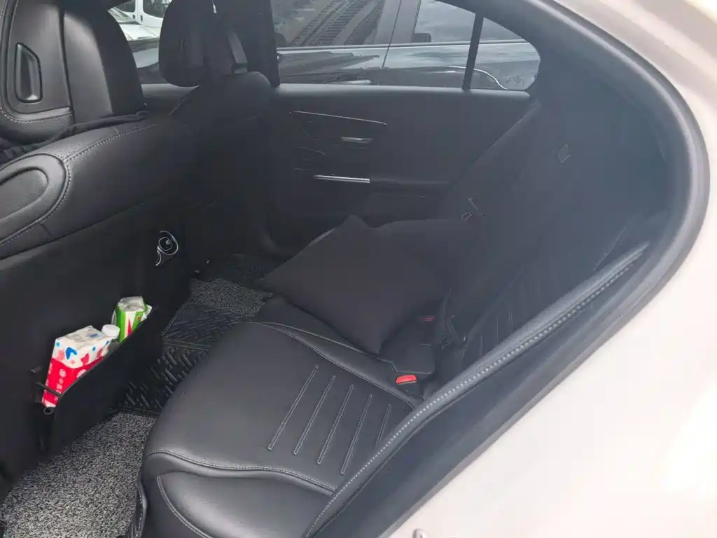Mercedes-Benz C-Class — миниатюра 18