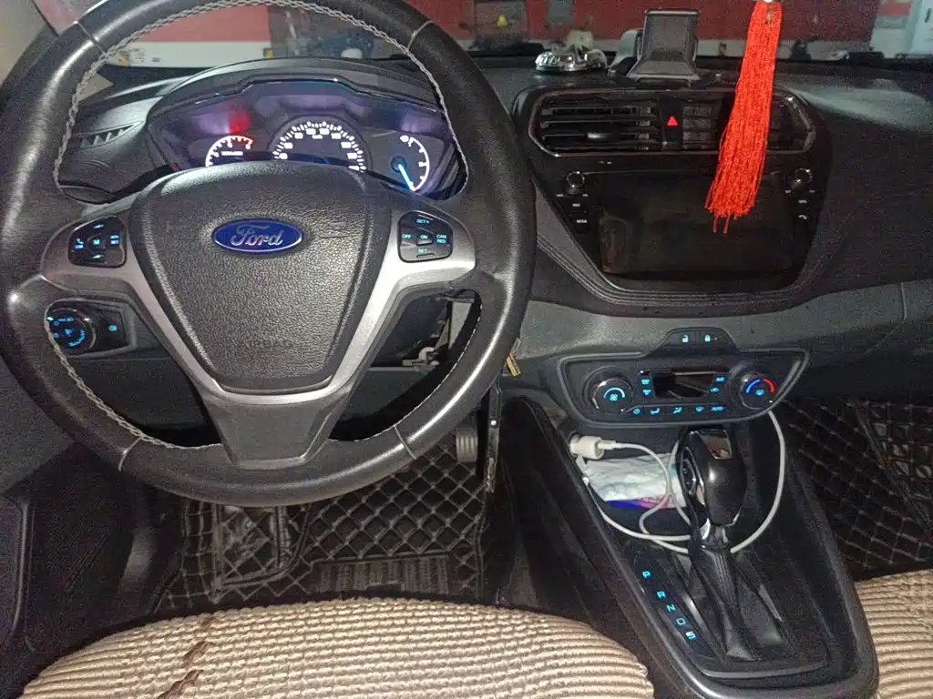 Ford Escort — миниатюра 13