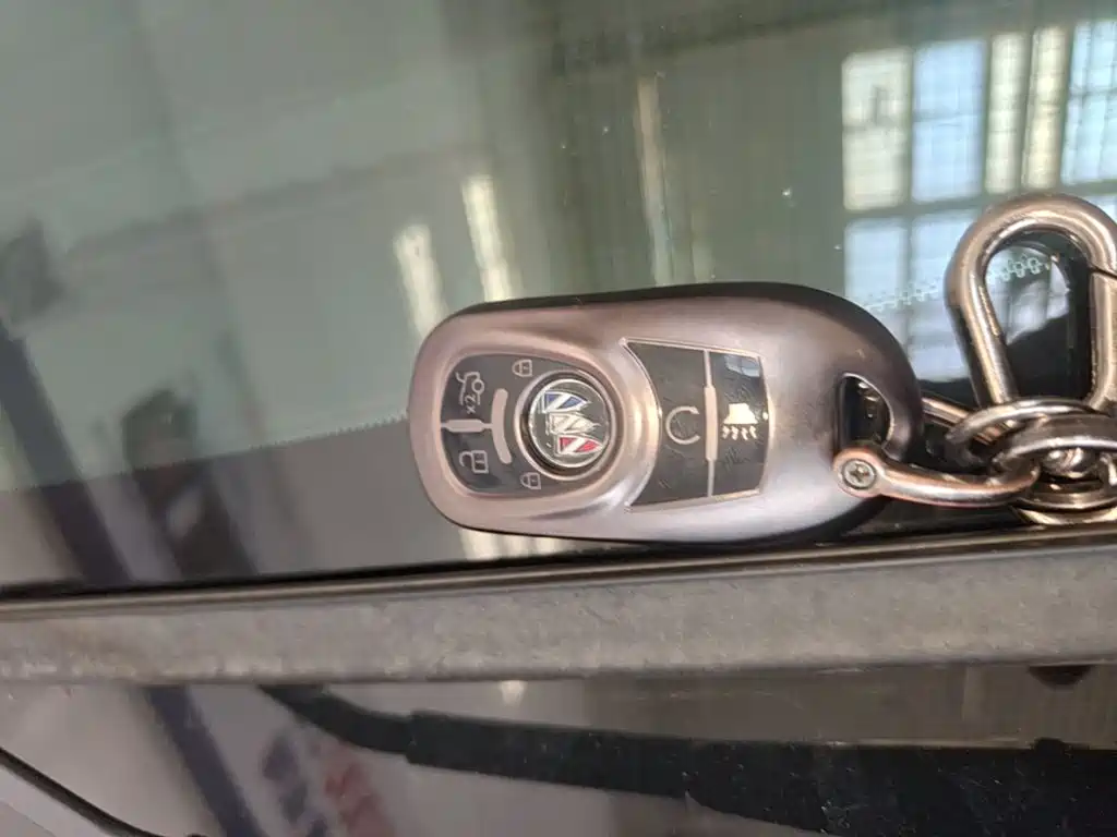 Buick Enclave — миниатюра 9