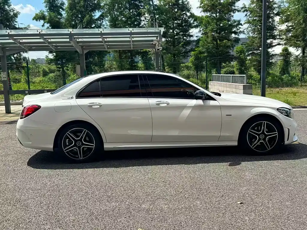 Mercedes-Benz C-Class — миниатюра 19