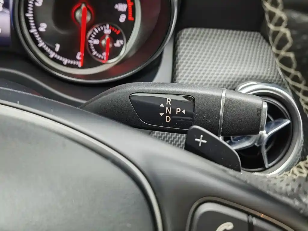 Mercedes-Benz GLA — миниатюра 13