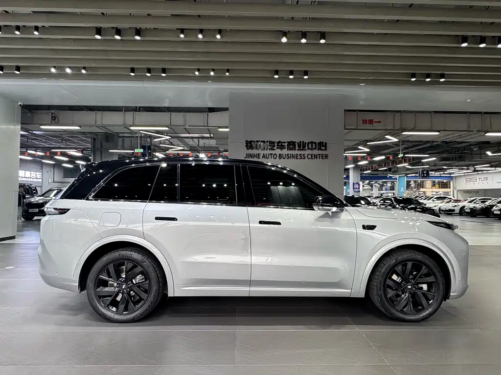 Li Auto L8 2023 Air