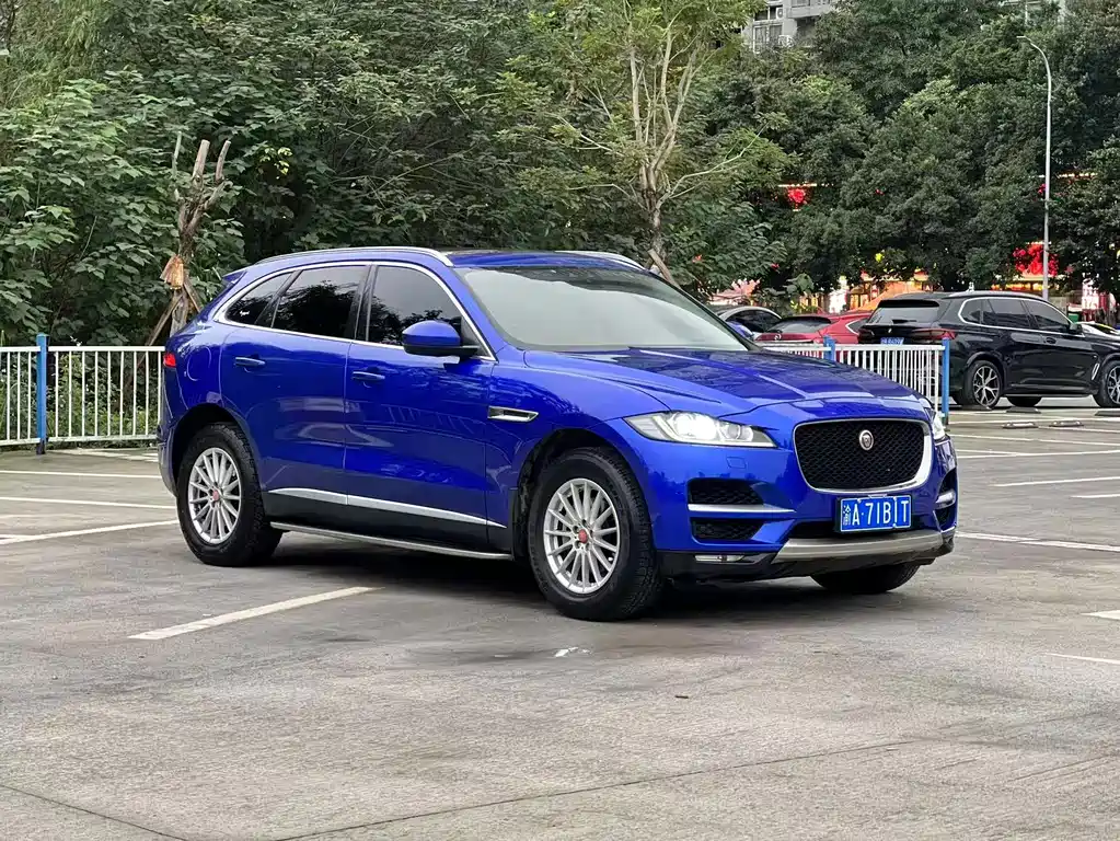 Jaguar F-PACE — миниатюра 3