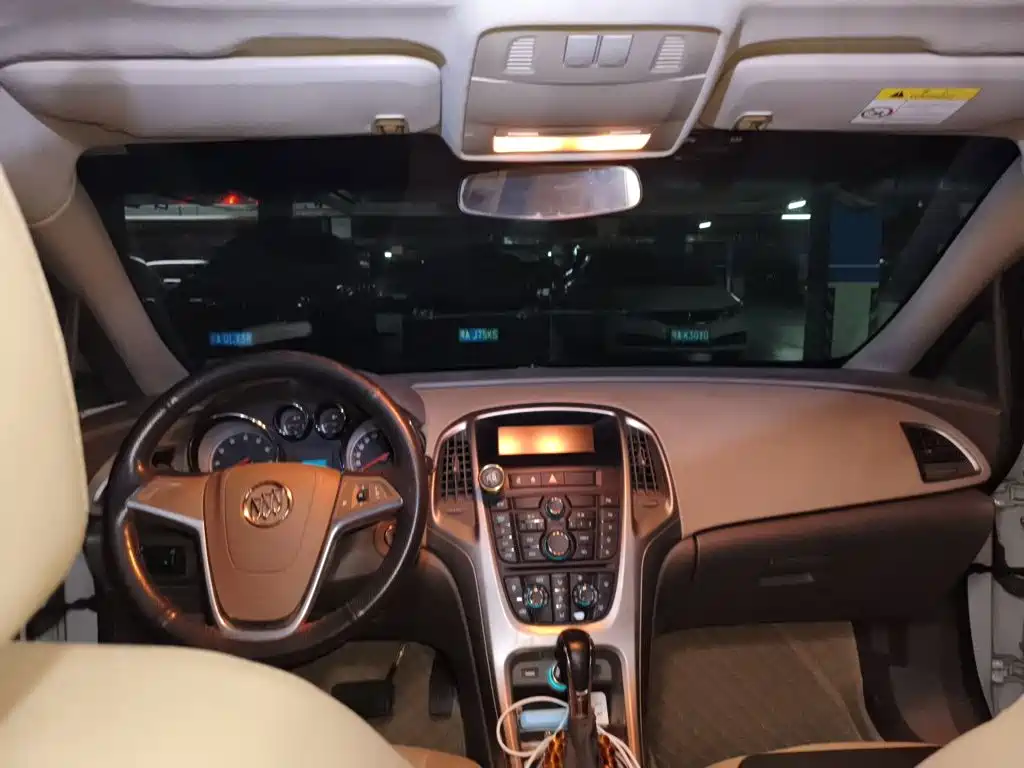 Buick Excelle — миниатюра 19