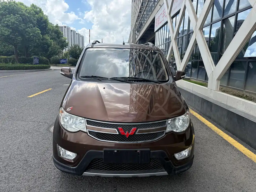 Wuling Hongguang — миниатюра 2