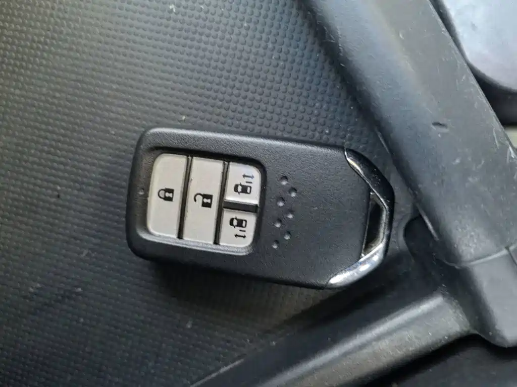 Honda Elysion — миниатюра 9