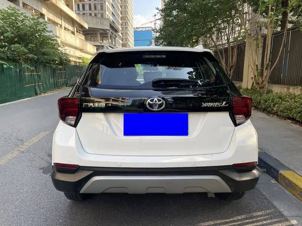Toyota Yaris L — миниатюра 8