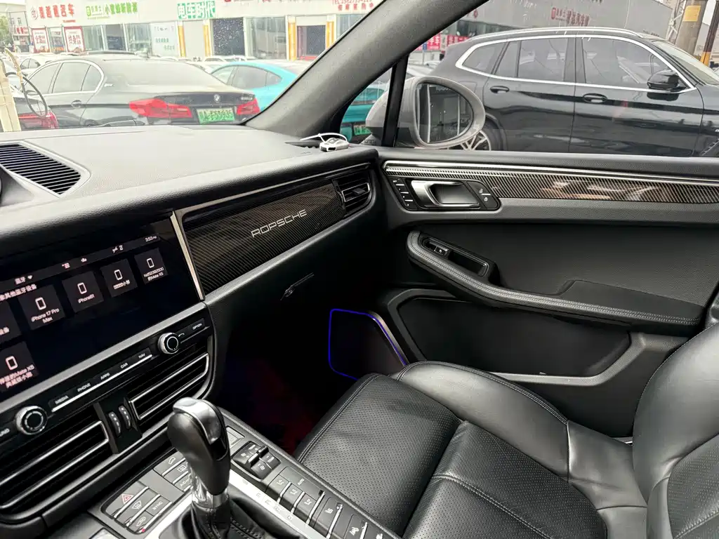 Porsche Macan — миниатюра 17