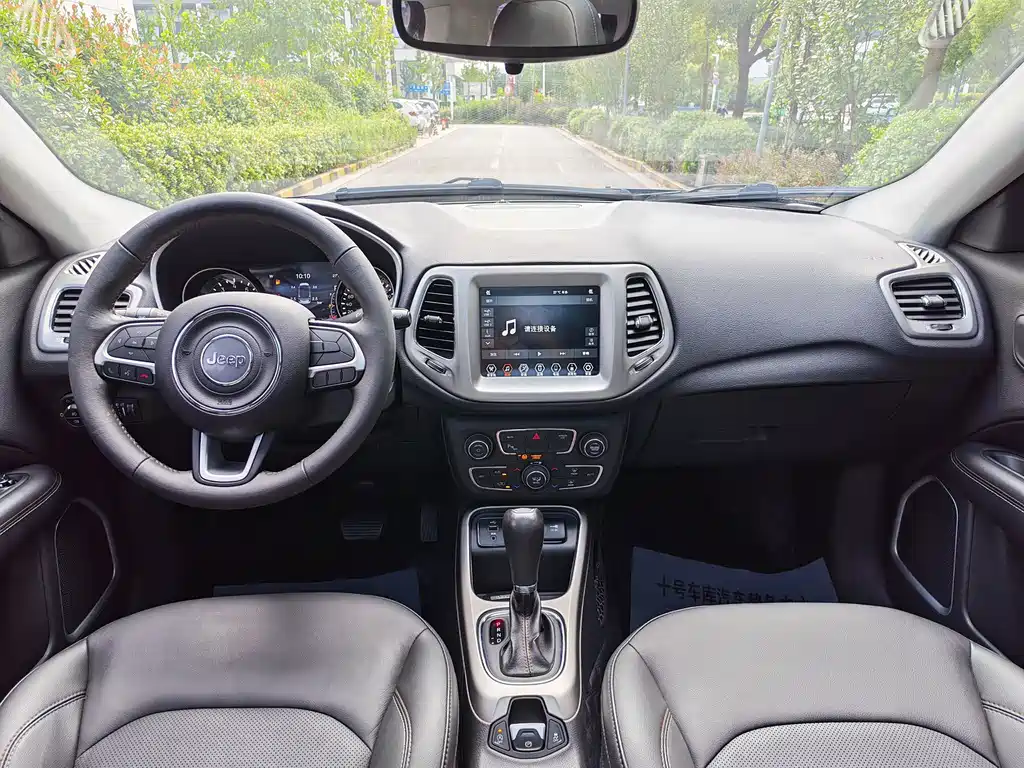 Jeep Compass — миниатюра 12