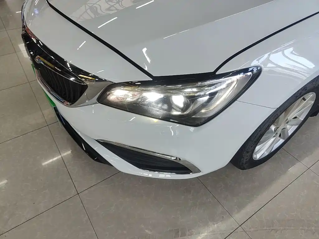 Buick Verano — миниатюра 24