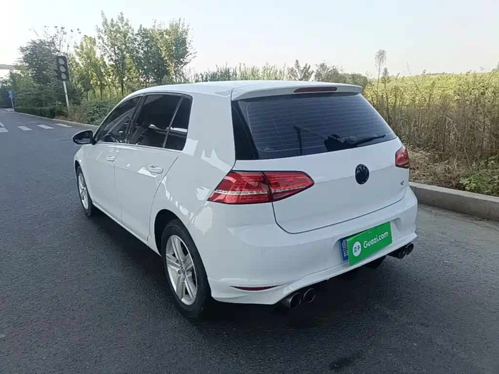 Volkswagen Golf — миниатюра 5