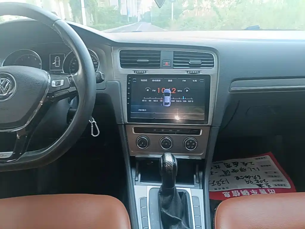 Volkswagen Golf — миниатюра 13