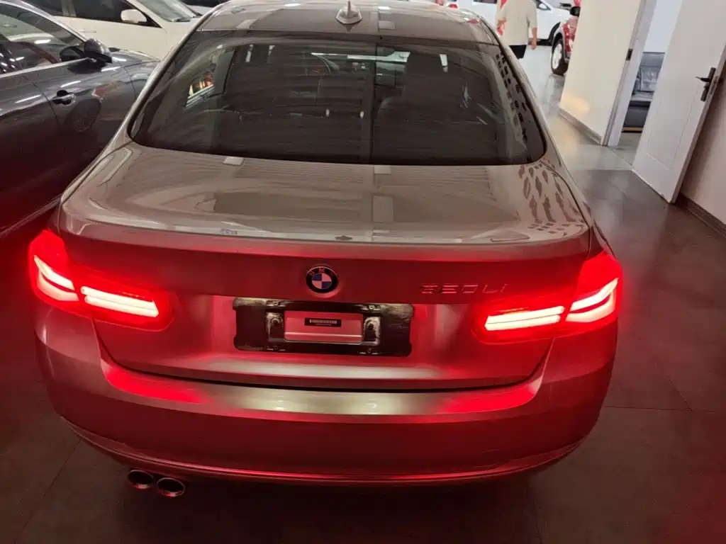 BMW 3 Series — миниатюра 6