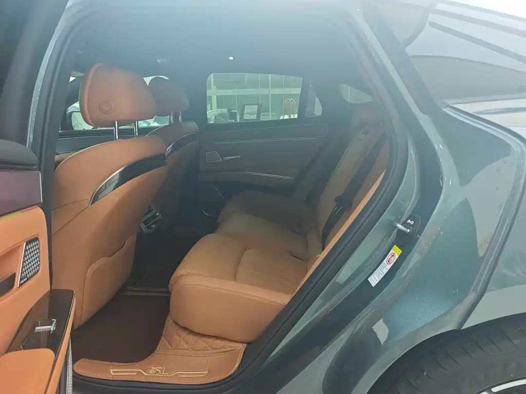 BYD Хань Ли — миниатюра 5